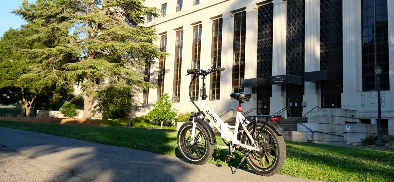6 Tips for Beginners When Riding Electric Bikes - Aipas eBike