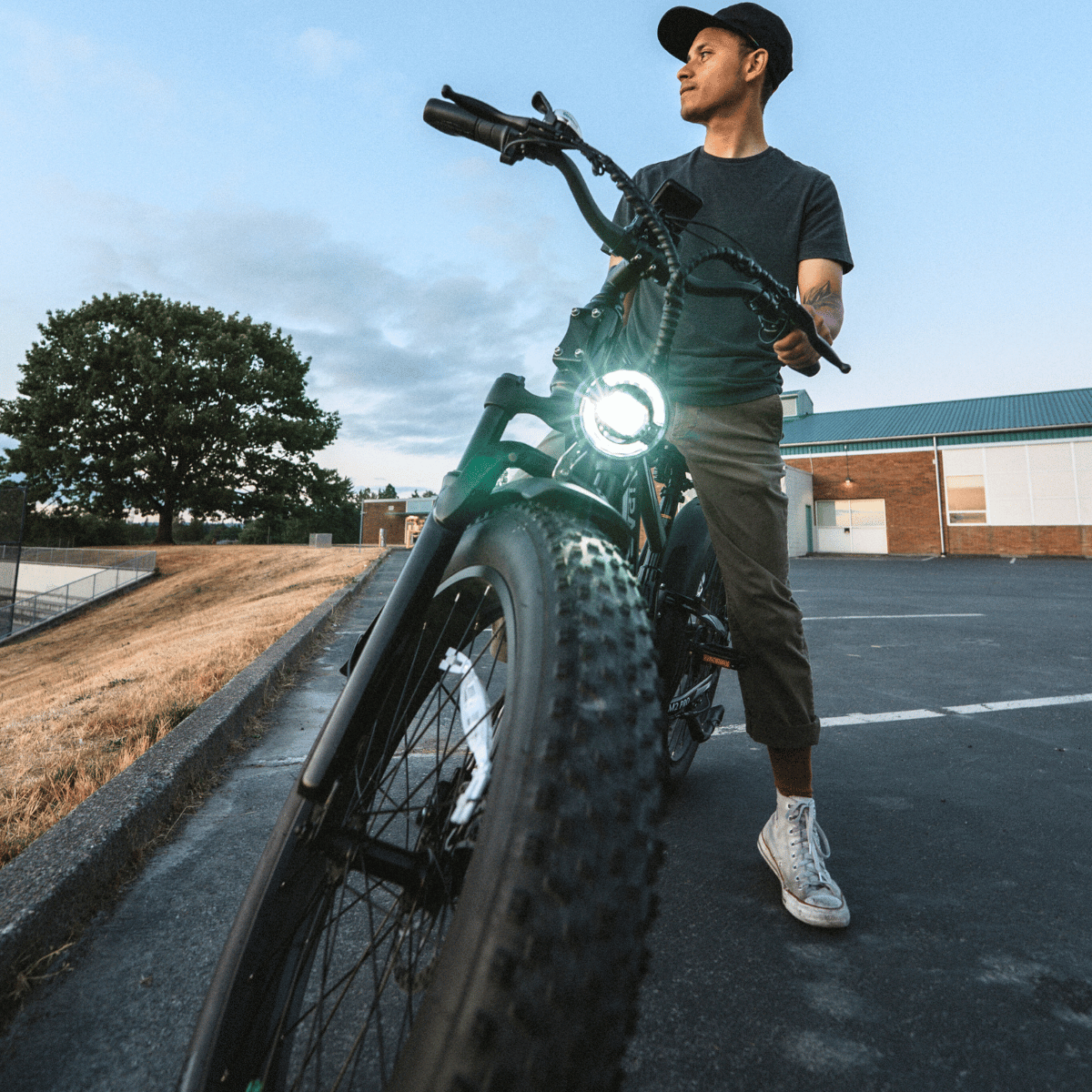 The Rise of the Lightweight Electric Bike: AipasBike Delivers Power Without the Bulk