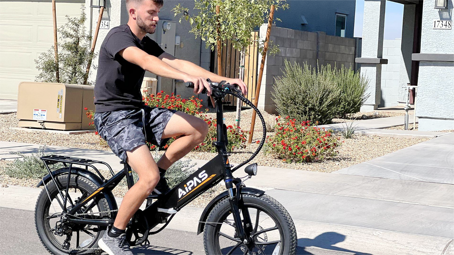 The Benefits of Step-Through Bikes for Men - Aipas eBike